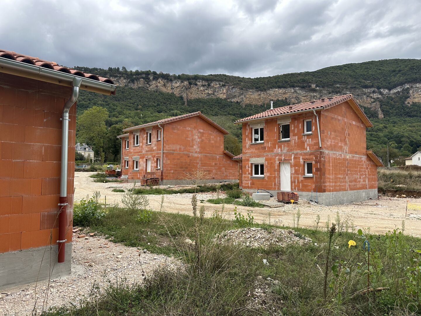 Image de l'hébergement Maison neuves à Villebois en cours de construction