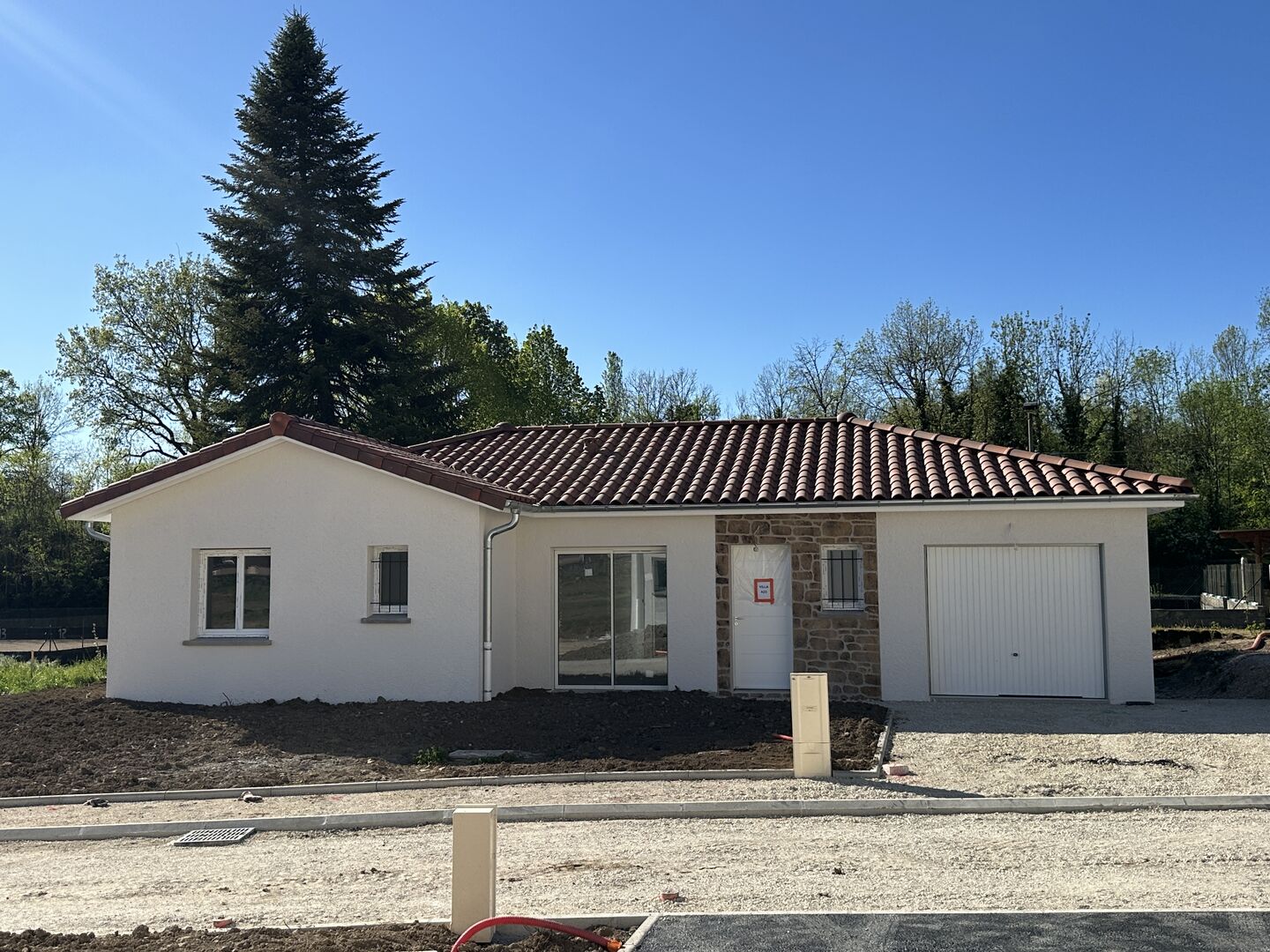 Image de l'hébergement Maison neuves à Villebois en cours de construction