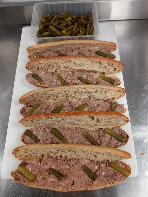 image du post Simplement Bon ! le SDW paté de campagne / cornichons