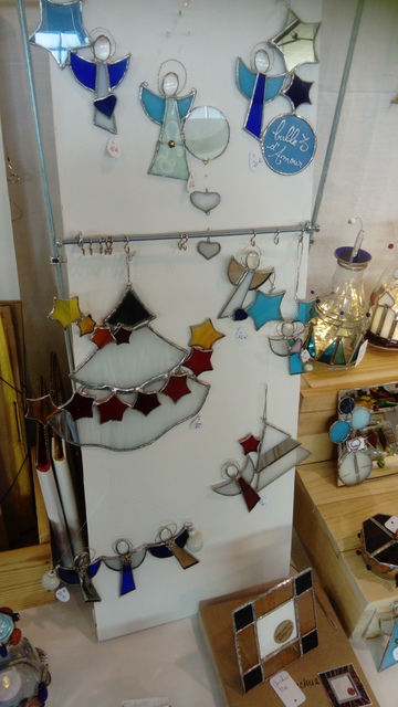 Image de l'événement Atelier Decouverte de l'Art du Vitrail : anges, étoiles ... et autres bijoux lumineux pour votre sapin de Noël