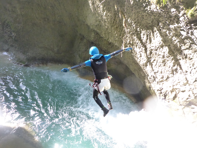 Image de l'actualité Ouverture de la saison de canyon dans le Bugey